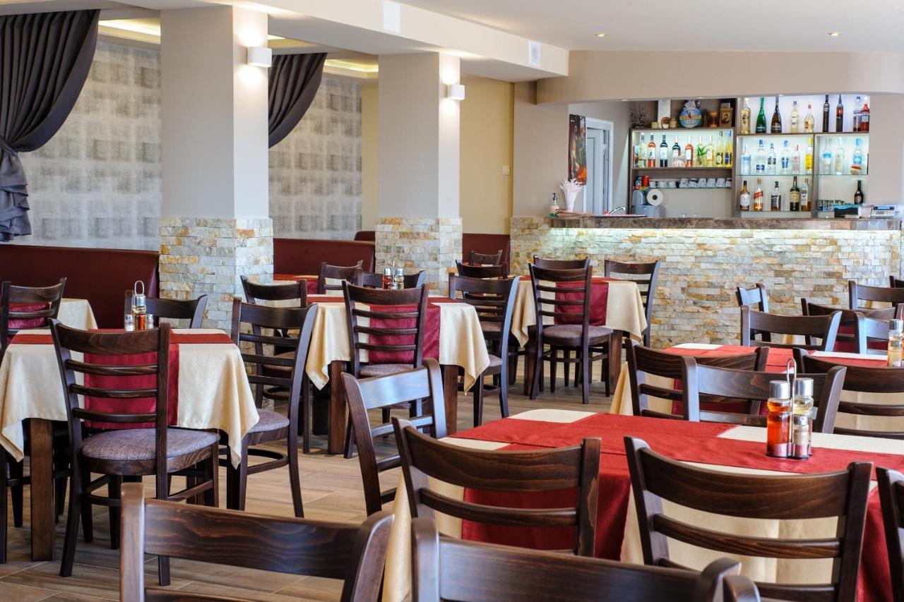 Пиргуля Hotell Miladinowzi Eksteriør bilde